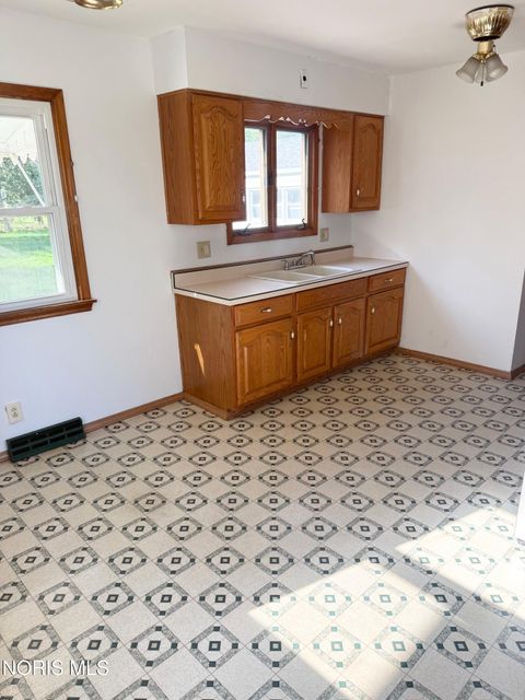 Tiny photo for 627 W Foulke Avenue, Findlay, OH 45840 (MLS # 10006819)