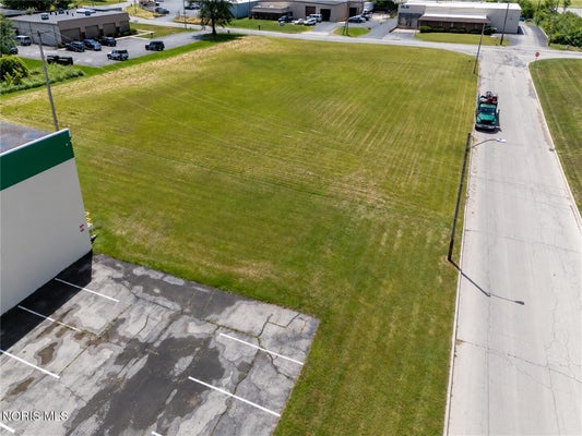 243 ARCO DR, TOLEDO, OH 43607 - Image 15f034fe8399d5333002ca4cdb421b39/2189924683