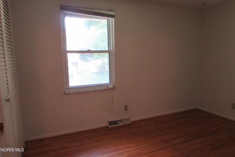 Tiny photo for 211 Cedar Lane, Waterville, OH 43566 (MLS # 10009164)