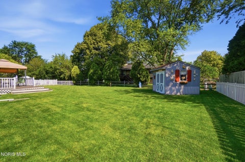 Tiny photo for 417 Chesterfield Lane, Maumee, OH 43537 (MLS # 10008710)