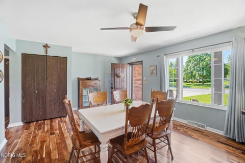 Tiny photo for 417 Chesterfield Lane, Maumee, OH 43537 (MLS # 10008710)