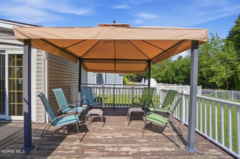Tiny photo for 417 Chesterfield Lane, Maumee, OH 43537 (MLS # 10008710)