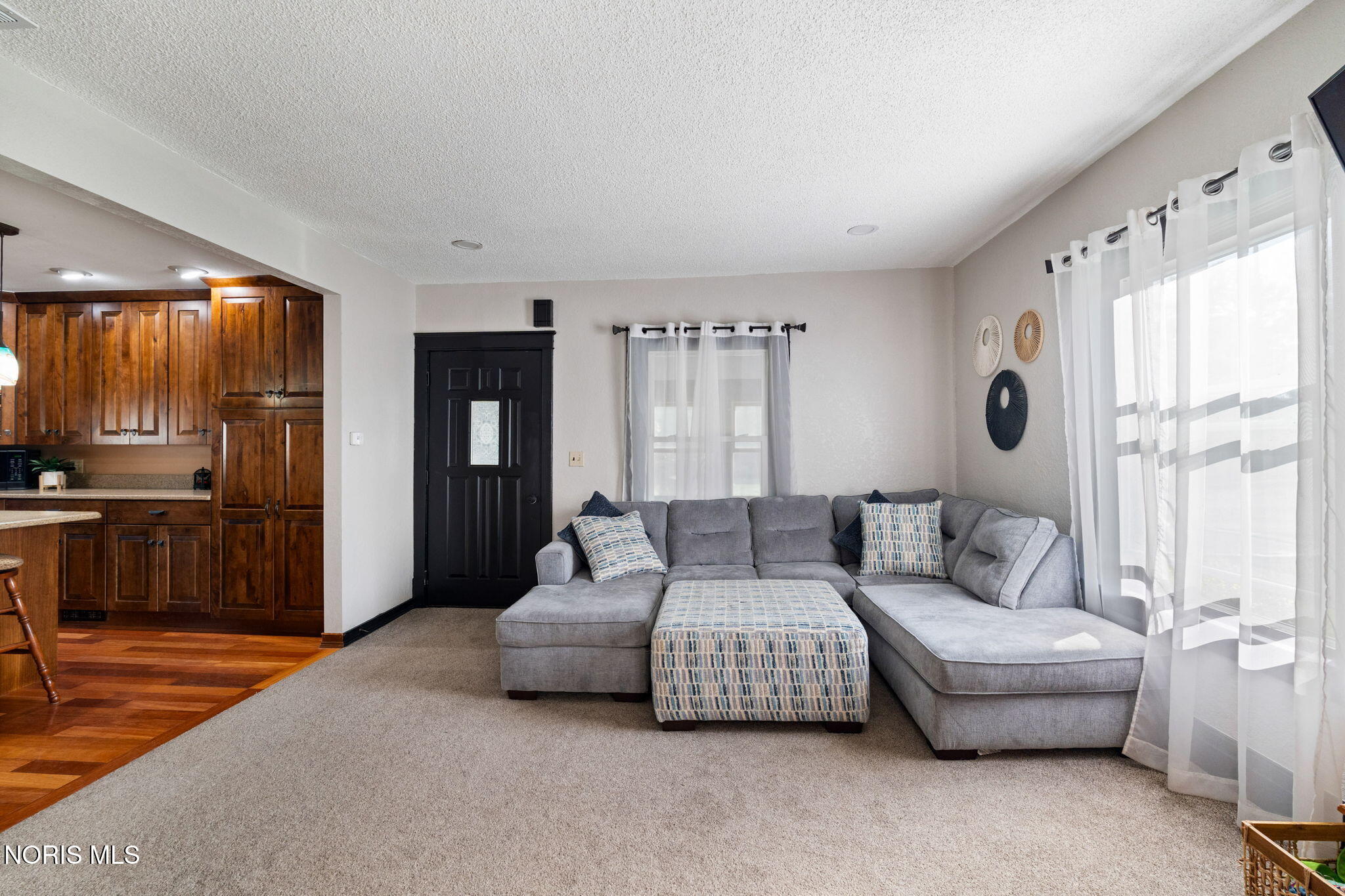 310 W 9th Street