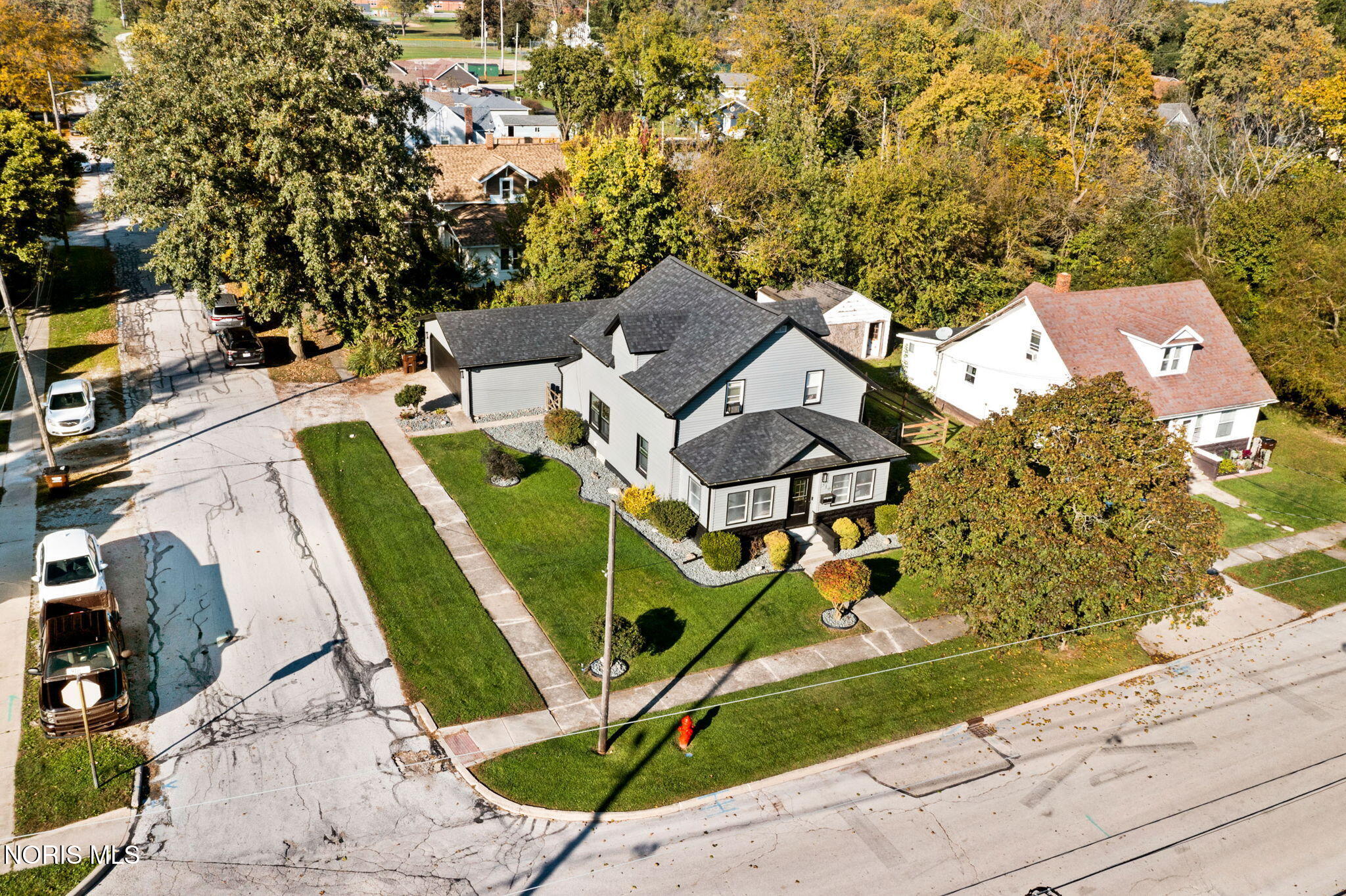 310 W 9th Street