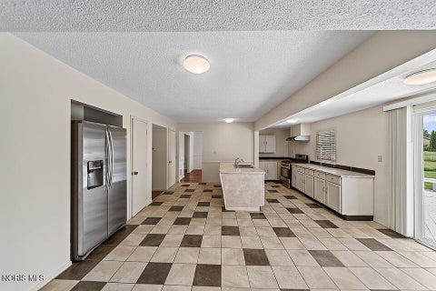 Tiny photo for 2416 Springmill Road, Findlay, OH 45840 (MLS # 10012177)