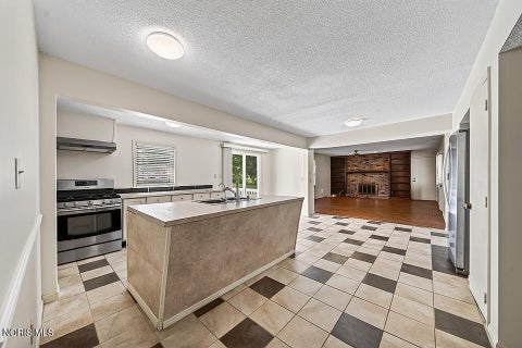 Tiny photo for 2416 Springmill Road, Findlay, OH 45840 (MLS # 10012177)
