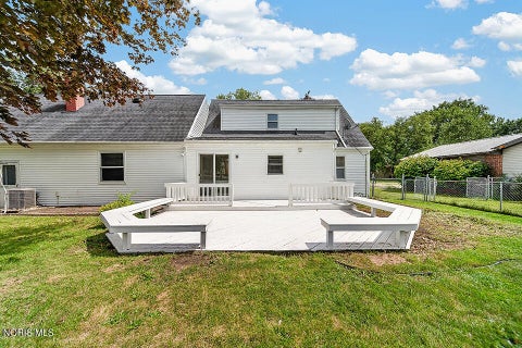 Tiny photo for 2416 Springmill Road, Findlay, OH 45840 (MLS # 10012177)