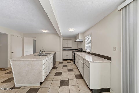 Tiny photo for 2416 Springmill Road, Findlay, OH 45840 (MLS # 10012177)