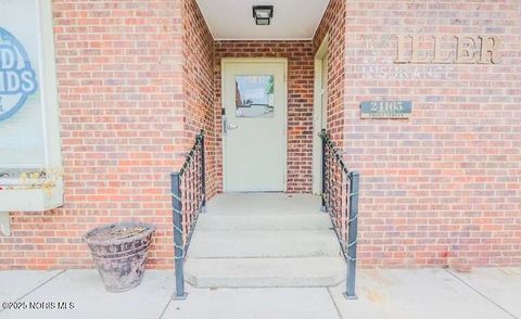 Photo of 24163 Front Street, Grand Rapids, OH 43522 (MLS # 10001297)