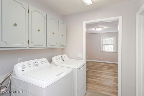 Tiny photo for 4349 S Eber Road, Monclova, OH 43542 (MLS # 10003227)