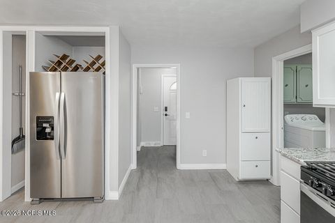 Tiny photo for 4349 S Eber Road, Monclova, OH 43542 (MLS # 10003227)