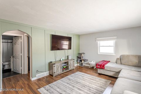 Tiny photo for 5857 Pickard Drive, Toledo, OH 43613 (MLS # 10003955)