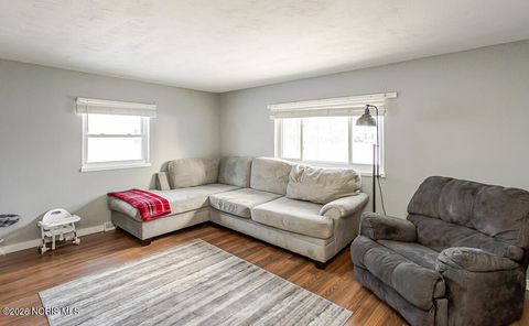 Tiny photo for 5857 Pickard Drive, Toledo, OH 43613 (MLS # 10003955)