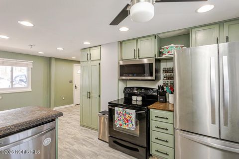 Tiny photo for 5857 Pickard Drive, Toledo, OH 43613 (MLS # 10003955)