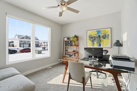 Tiny photo for 1037 Stoneleigh Road, Perrysburg, OH 43551 (MLS # 10003950)