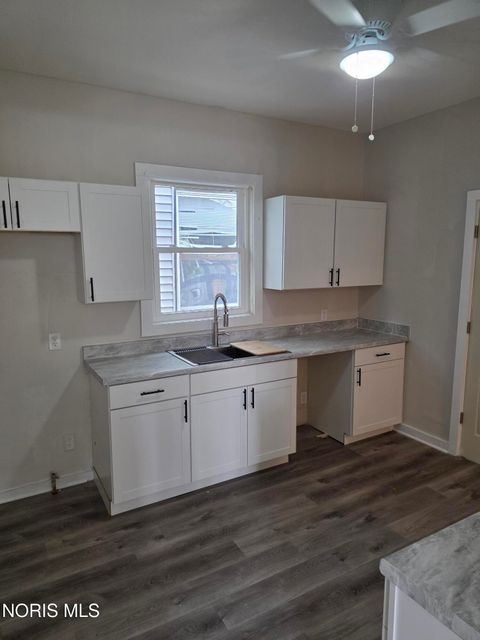 Tiny photo for 363 Parker Avenue, Toledo, OH 43605 (MLS # 10006532)