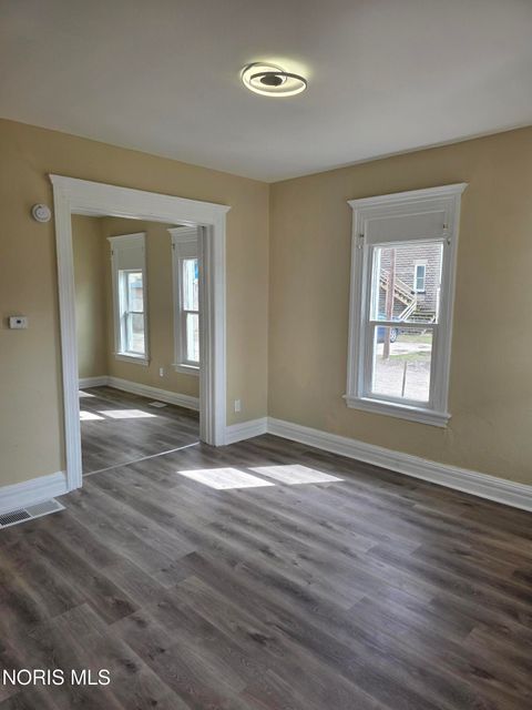 Tiny photo for 363 Parker Avenue, Toledo, OH 43605 (MLS # 10006532)