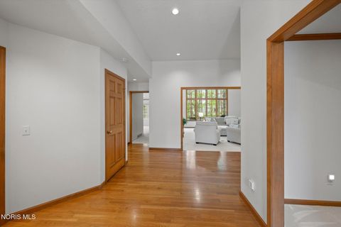 Tiny photo for 6721 Brick Yard Court, Maumee, OH 43537 (MLS # 10006971)