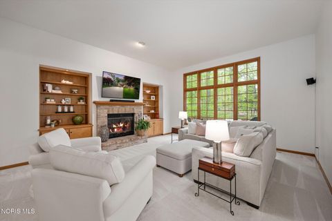 Tiny photo for 6721 Brick Yard Court, Maumee, OH 43537 (MLS # 10006971)