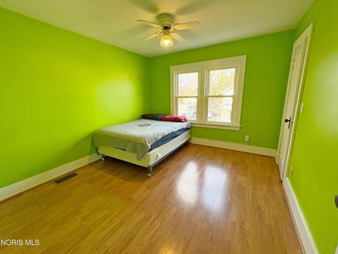 Tiny photo for 317 W Evers Avenue, Bowling Green, OH 43402 (MLS # 10004861)