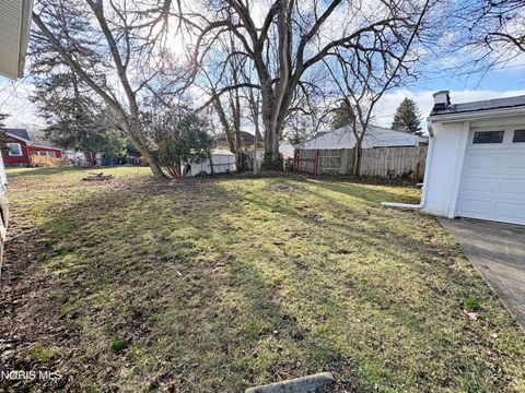 Tiny photo for 317 W Evers Avenue, Bowling Green, OH 43402 (MLS # 10004861)