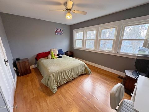 Tiny photo for 317 W Evers Avenue, Bowling Green, OH 43402 (MLS # 10004861)