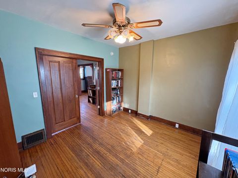 Tiny photo for 317 W Evers Avenue, Bowling Green, OH 43402 (MLS # 10004861)