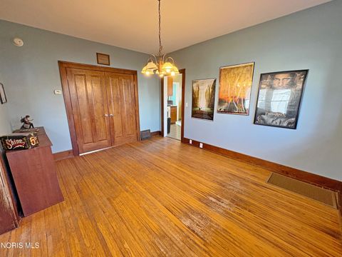 Tiny photo for 317 W Evers Avenue, Bowling Green, OH 43402 (MLS # 10004861)