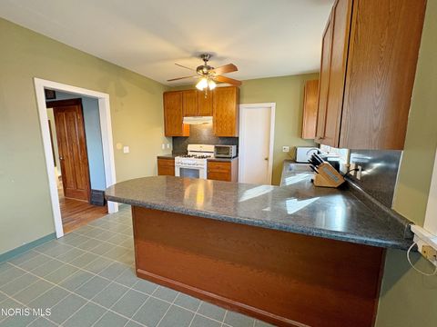 Tiny photo for 317 W Evers Avenue, Bowling Green, OH 43402 (MLS # 10004861)