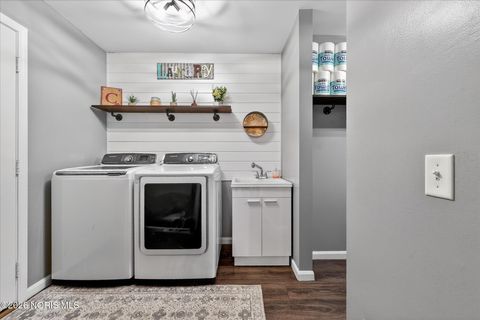 Tiny photo for 7658 Ginger Gold Drive, Holland, OH 43528 (MLS # 10002897)