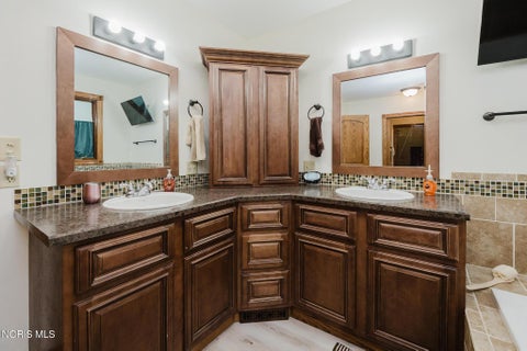 Tiny photo for 172 Pohl Drive, Ottawa, OH 45875 (MLS # 10013428)