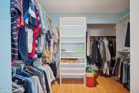 Tiny photo for 5201 Elaine Drive, Toledo, OH 43613 (MLS # 10001553)