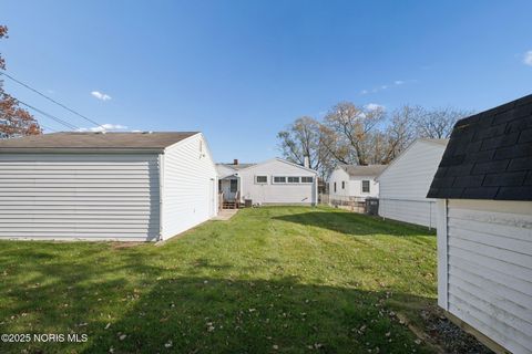 Tiny photo for 5201 Elaine Drive, Toledo, OH 43613 (MLS # 10001553)