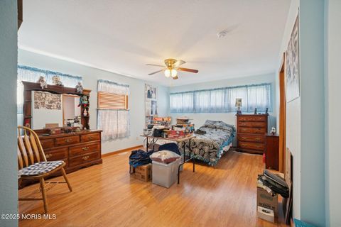 Tiny photo for 5201 Elaine Drive, Toledo, OH 43613 (MLS # 10001553)