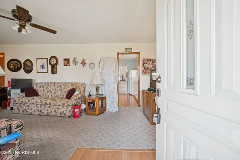 Tiny photo for 5201 Elaine Drive, Toledo, OH 43613 (MLS # 10001553)