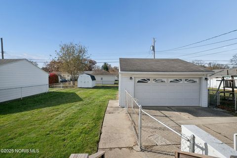 Tiny photo for 5201 Elaine Drive, Toledo, OH 43613 (MLS # 10001553)