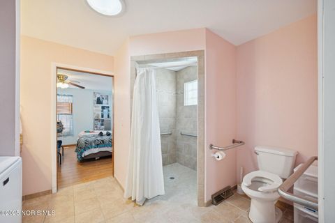 Tiny photo for 5201 Elaine Drive, Toledo, OH 43613 (MLS # 10001553)