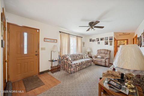 Tiny photo for 5201 Elaine Drive, Toledo, OH 43613 (MLS # 10001553)