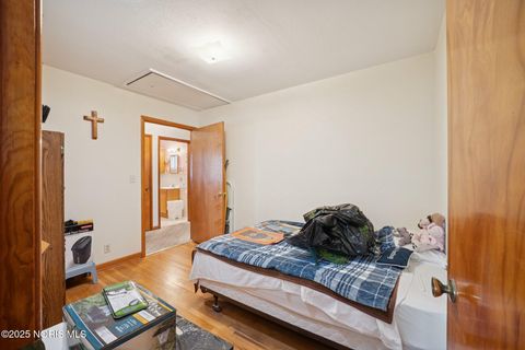 Tiny photo for 5201 Elaine Drive, Toledo, OH 43613 (MLS # 10001553)