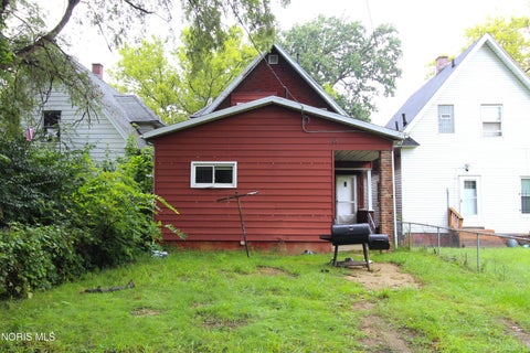 Tiny photo for 1139 Oakwood Avenue, Toledo, OH 43607 (MLS # 10013554)