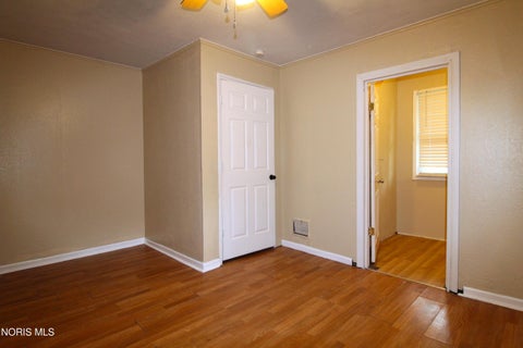 Tiny photo for 1139 Oakwood Avenue, Toledo, OH 43607 (MLS # 10013554)