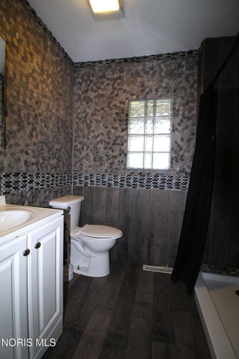 Tiny photo for 1139 Oakwood Avenue, Toledo, OH 43607 (MLS # 10013554)