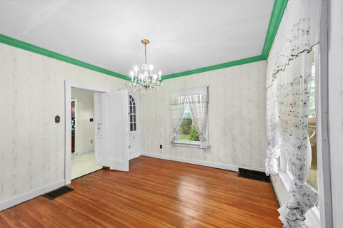 Tiny photo for 1022 Dixie Highway, Rossford, OH 43460 (MLS # 10000103)
