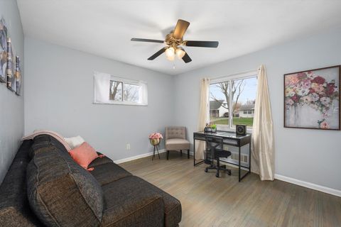 Tiny photo for 1629 Carmelle Court, Toledo, OH 43614 (MLS # 10000113)