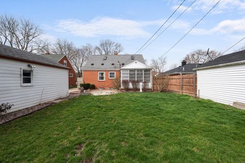 Tiny photo for 1629 Carmelle Court, Toledo, OH 43614 (MLS # 10000113)
