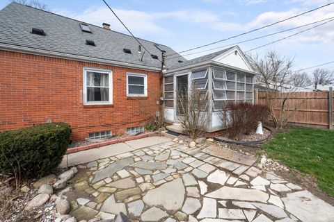 Tiny photo for 1629 Carmelle Court, Toledo, OH 43614 (MLS # 10000113)