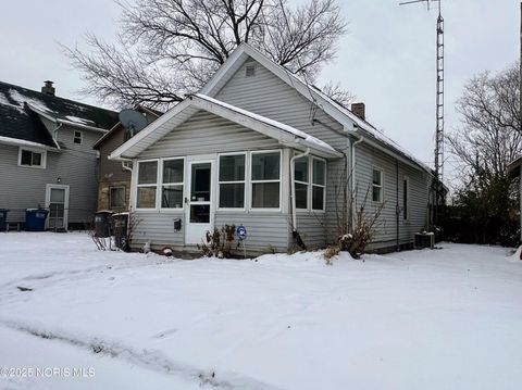 Tiny photo for 616 Spring Grove Avenue, Toledo, OH 43605 (MLS # 10002217)