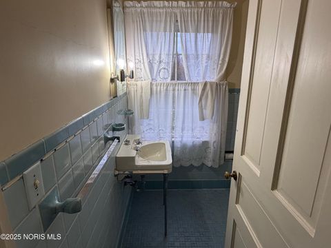 Tiny photo for 20310 Taylor Street, Weston, OH 43569 (MLS # 10001720)