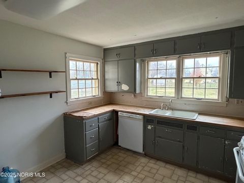 Tiny photo for 20310 Taylor Street, Weston, OH 43569 (MLS # 10001720)