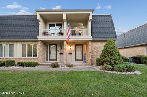 Photo of 5212 Regency Drive #5212D, Toledo, OH 43615 (MLS # 6136384)